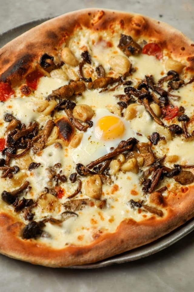 Mushroom Pizze.